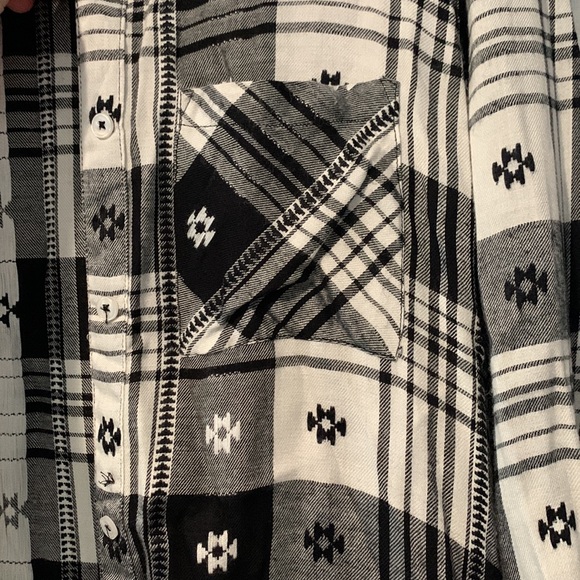 Plaid button down - Picture 4 of 5